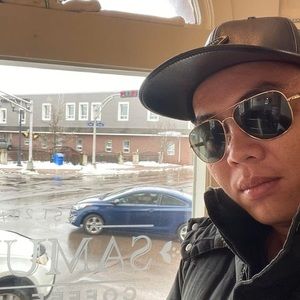 Meet your Posher, Cường